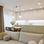 아파트 Mb By The Sea - Dolcevita Premium 그디니아